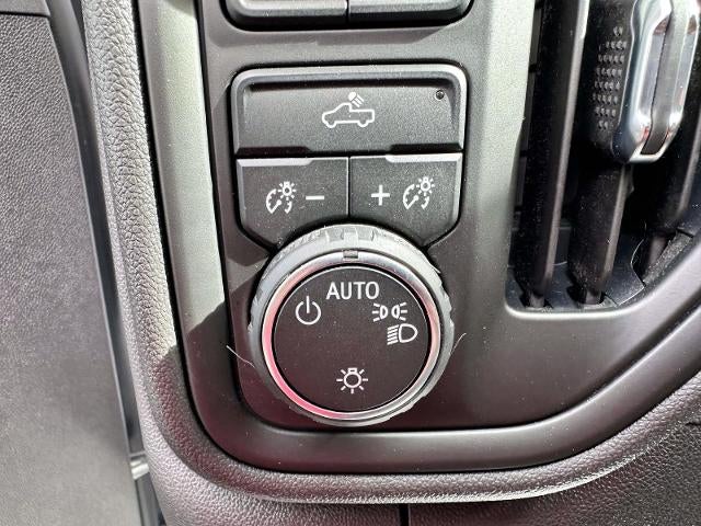 2023 Chevrolet Silverado 1500 Crew Cab Short Box 4-Wheel Drive Custom Trail Boss