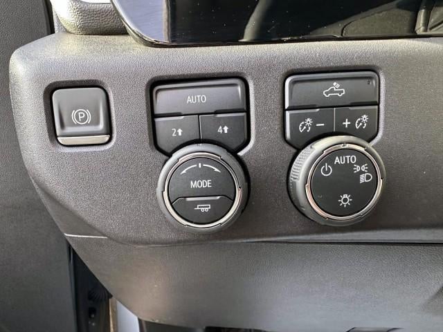 2024 Chevrolet Silverado 1500 Crew Cab Short Box 4-Wheel Drive LT 2FL