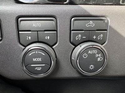 2024 Chevrolet Silverado 1500 Crew Cab Short Box 4-Wheel Drive LT 2FL