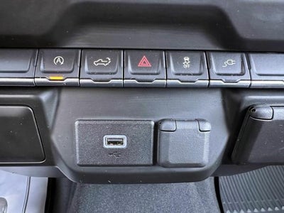 2020 Chevrolet Silverado 1500 Crew Cab Standard Box 4-Wheel Drive Custom