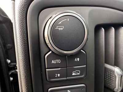 2020 Chevrolet Silverado 1500 Crew Cab Short Box 4-Wheel Drive Custom