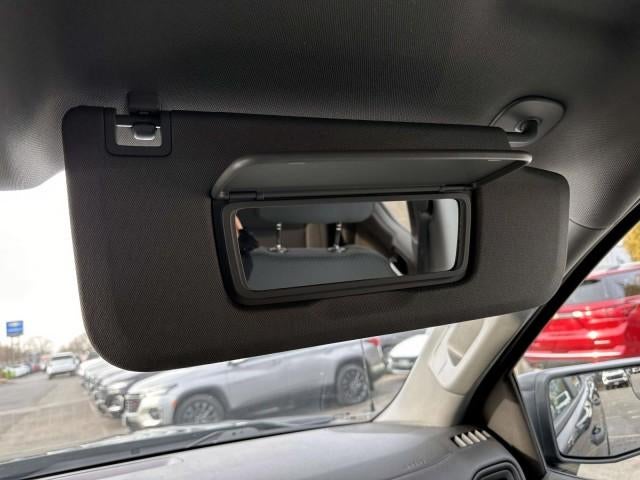 2020 Chevrolet Silverado 1500 Crew Cab Short Box 4-Wheel Drive Custom