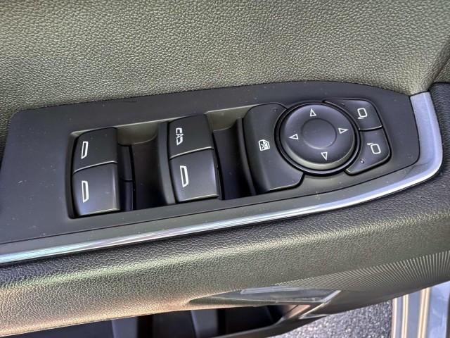 2023 Chevrolet Silverado 1500 Crew Cab Standard Box 4-Wheel Drive LT