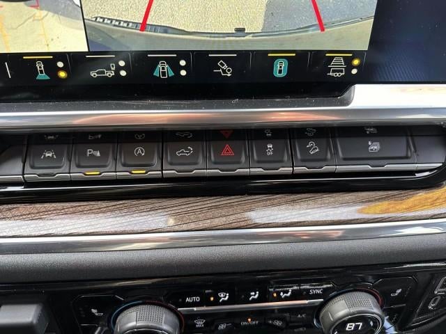 2022 Chevrolet Silverado 1500 Crew Cab Short Box 4-Wheel Drive LT Trail Boss