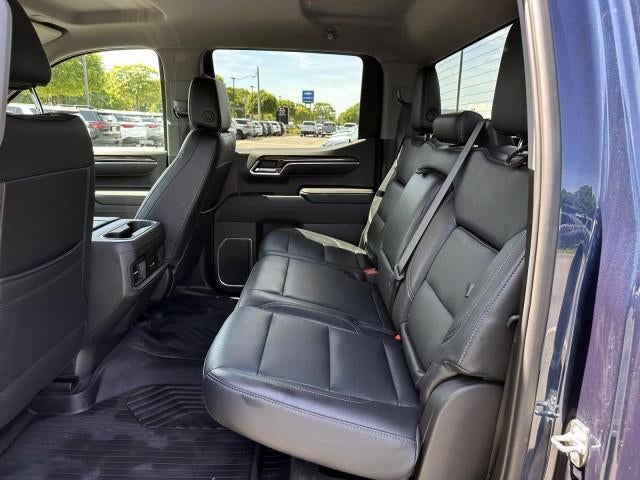 2022 Chevrolet Silverado 1500 Crew Cab Standard Box 4-Wheel Drive LT Trail Boss