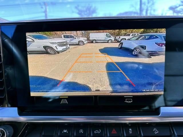 2023 Chevrolet Silverado 1500 Crew Cab Short Box 4-Wheel Drive LT Trail Boss