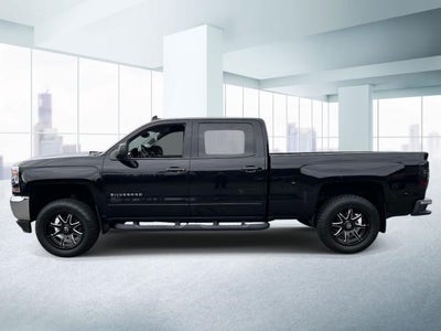 2017 Chevrolet Silverado 1500 Crew Cab Standard Box 4-Wheel Drive LT