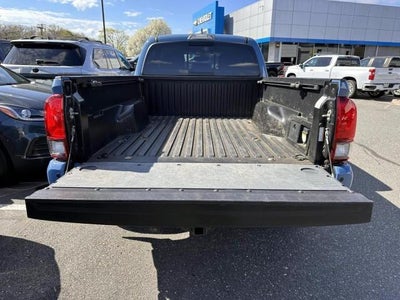 2019 Toyota Tacoma 4WD 4WD TRD Off Road Double Cab 6' Bed V6 AT (Natl)