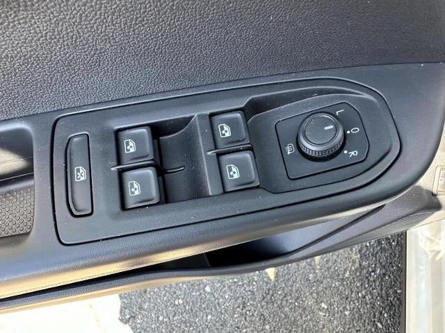 2022 Volkswagen Taos SE 4MOTION