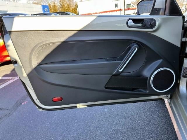 2016 Volkswagen Beetle Convertible 2dr Auto 1.8T S PZEV