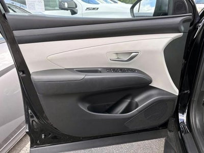 2025 Hyundai TUCSON SE AWD