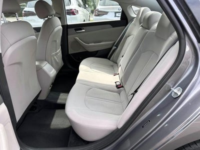 2018 Hyundai SONATA SE 2.4L