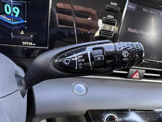 2022 Hyundai ELANTRA SEL IVT