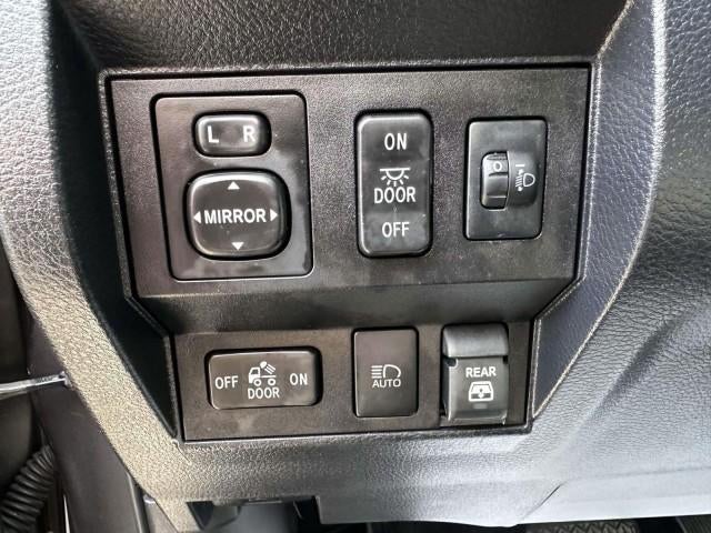 2019 Toyota Tundra 4WD 4WD SR5 CrewMax 5.5' Bed 5.7L (Natl)