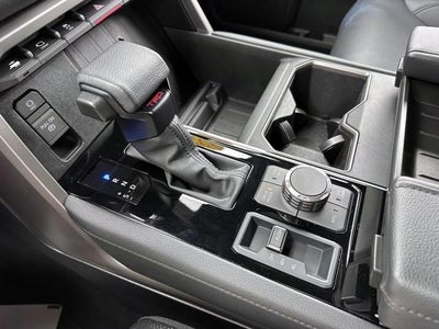 2025 Toyota Tundra 4WD 4WD Limited CrewMax 5.5' Bed (Natl)