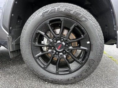 2025 Toyota Tundra 4WD 4WD Limited CrewMax 5.5' Bed (Natl)