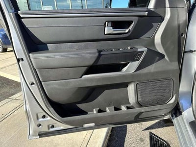 2024 Toyota Sequoia Platinum 4WD (Natl)