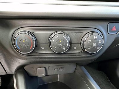 2024 Chevrolet Trax FWD 4dr LS