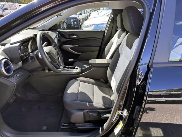2024 Chevrolet Trax FWD 4dr LS