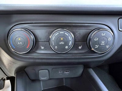 2024 Chevrolet Trax FWD 4dr LS