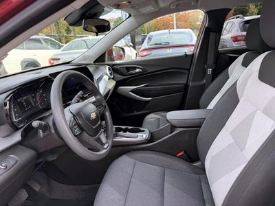 2024 Chevrolet Trax FWD 4dr LS