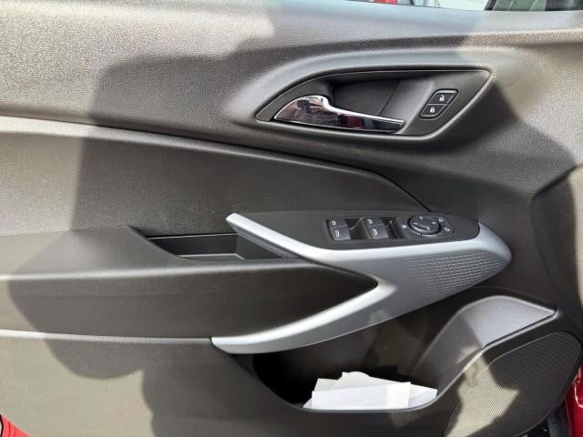 2024 Chevrolet Trax FWD 4dr LS