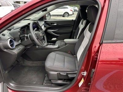 2024 Chevrolet Trax FWD 4dr LS