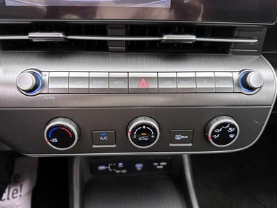 2024 Hyundai KONA SE AWD