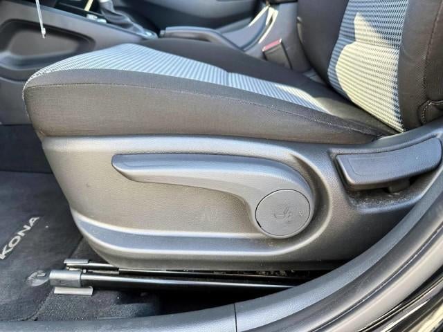 2023 Hyundai KONA SE Auto AWD