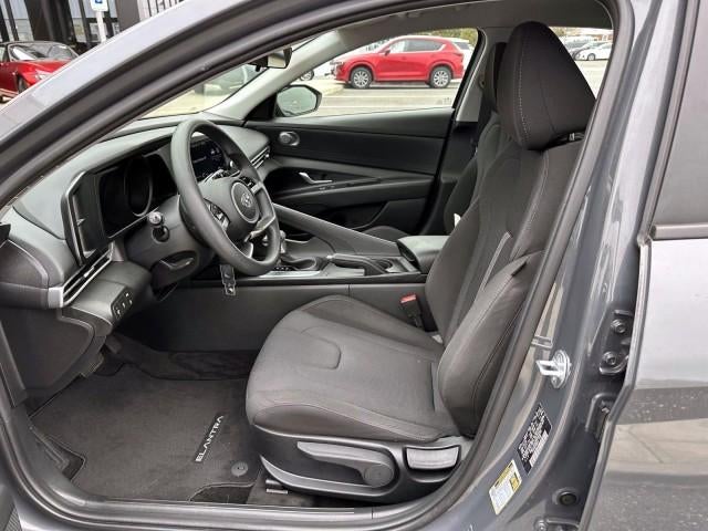 2023 Hyundai ELANTRA SE IVT