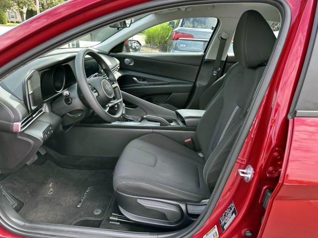 2023 Hyundai ELANTRA SE IVT