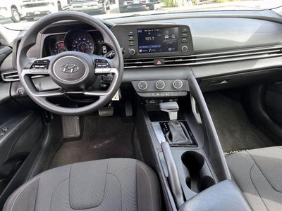2023 Hyundai ELANTRA SE IVT
