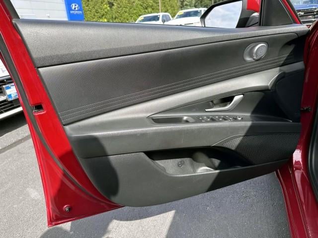 2023 Hyundai ELANTRA SE IVT