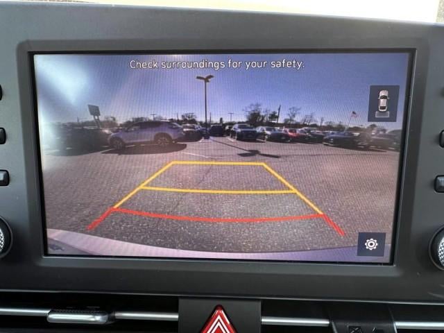 2023 Hyundai ELANTRA SE IVT