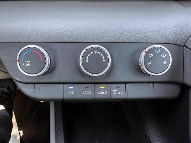 2023 Hyundai ELANTRA SE IVT