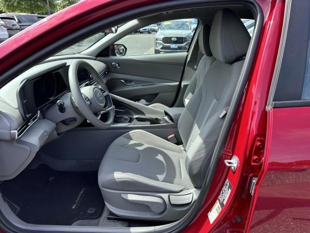 2023 Hyundai ELANTRA SE IVT