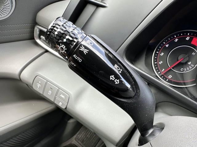 2023 Hyundai ELANTRA SE IVT