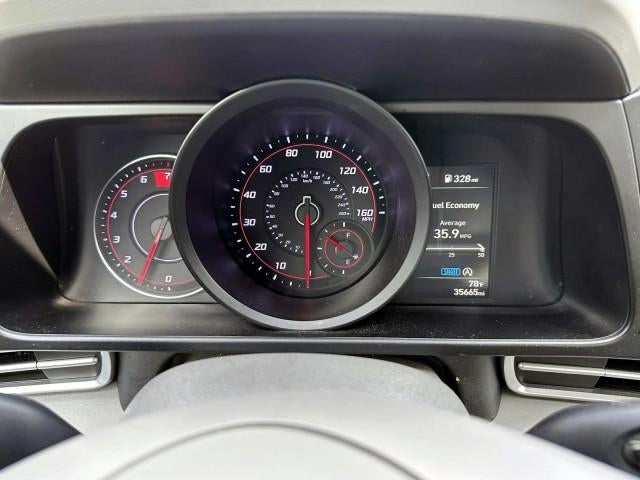 2023 Hyundai ELANTRA SE IVT