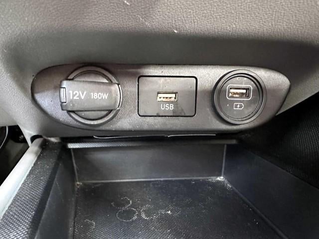 2023 Hyundai ELANTRA SE IVT
