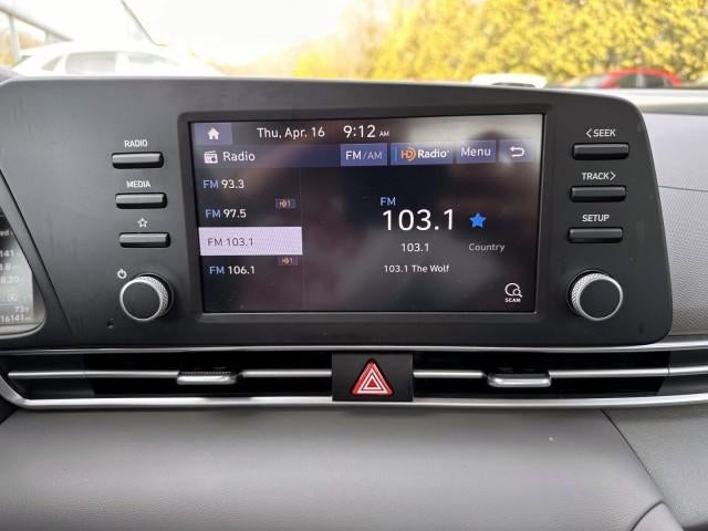 2023 Hyundai ELANTRA SE IVT