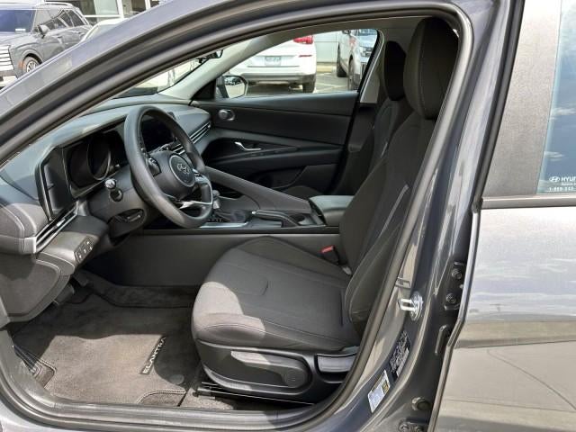 2023 Hyundai ELANTRA SE IVT
