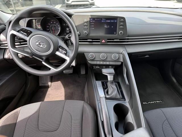 2023 Hyundai ELANTRA SE IVT