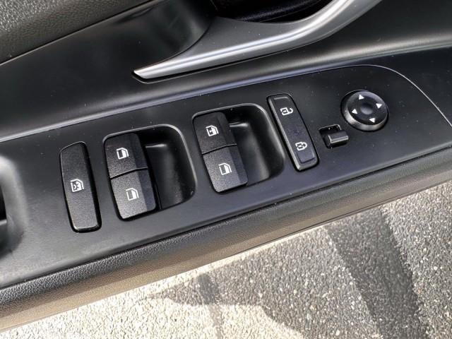 2023 Hyundai ELANTRA SE IVT