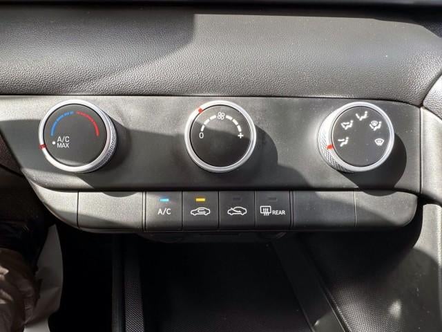 2023 Hyundai ELANTRA SE IVT