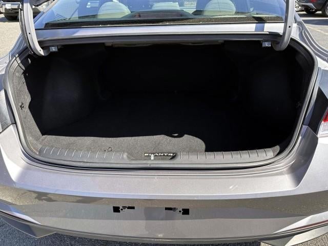 2023 Hyundai ELANTRA SE IVT