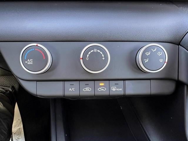 2023 Hyundai ELANTRA SE IVT