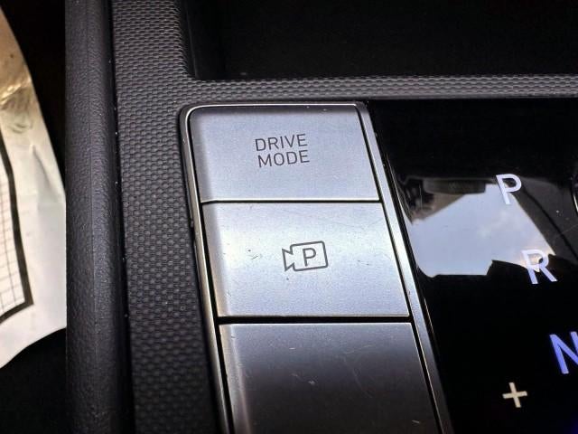 2023 Hyundai ELANTRA SE IVT