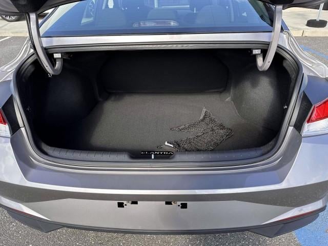 2023 Hyundai ELANTRA SE IVT