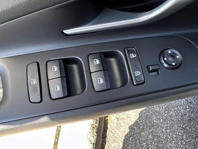 2023 Hyundai ELANTRA SE IVT