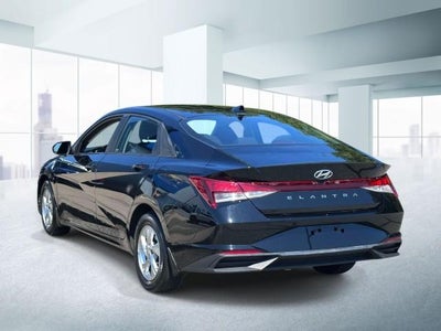 2023 Hyundai ELANTRA SE IVT